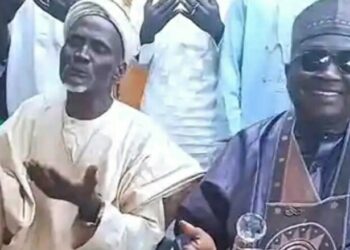 Video Abin Dariya: Yadda Malam Ba Kwana Ya Wa Honourable Doguwa Ruwan Addu’a Mai Dadi Da Dariya!