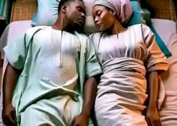 Me Ke Haifar da Kumfa Yayin Saduwa? Dalilai da Bayani