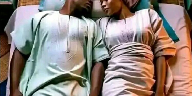 Me Ke Haifar da Kumfa Yayin Saduwa? Dalilai da Bayani