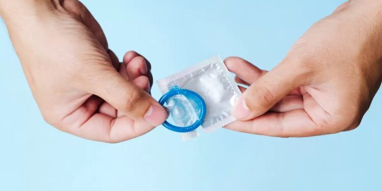 Illolin Amfani Da Condom Lokacin Saduwa: Abubuwan Da Ya Kamata Ku Sani