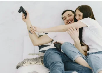 Yadda Zaki Taimakawa Mijin Ki Ku Ji Daɗin Saduwa – Sirrin Ma’aurata Masu Zaman Lafiya