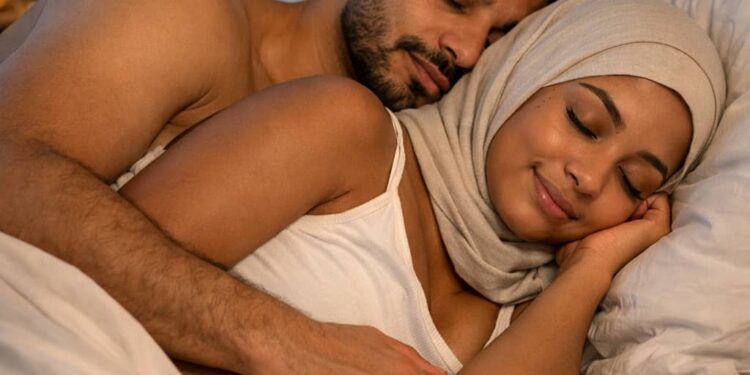 Ma’aurata Kadai: Muhimmancin Yin Bacci Ba Tare da Underwear Ba