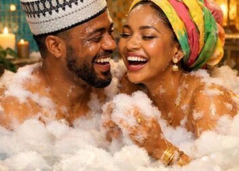 Yadda Amarya Da Ango Za Su Yi Wanka Cikin Nishadi, Romance, Da Sha’awa Bayan Saduwa