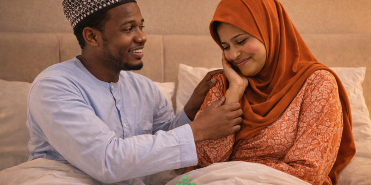 Yadda Ake Saduwa Da Matar Da Take Jin Kunya