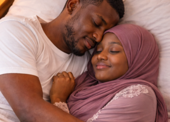 Abubuwan Da Ke Kara Soyayya A Daki Fiye Da Jima’i