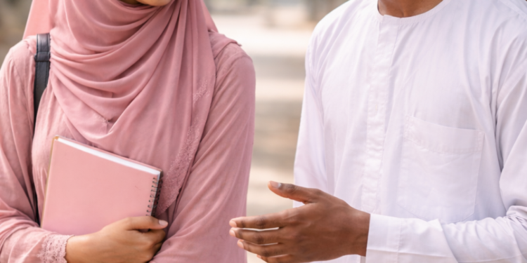 Abin Da Mace Ke Bukata A Aure Fiye Da Kuɗi