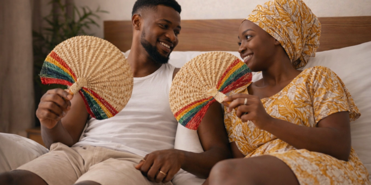 Yanayin Kwanciyan Jima’i Guda Biyar Mafi Saukin Gudanarwa Ga Ma’aurata Idan Suna Gajiye