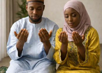 Yadda Ake Istikhara: Yadda Zaku Gane Aboki/Abokiyar Zama Mafi Alkhairi A Gare Ku