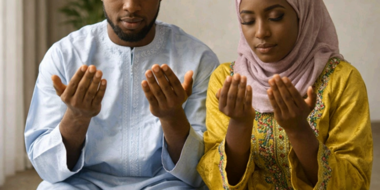 Yadda Ake Istikhara: Yadda Zaku Gane Aboki/Abokiyar Zama Mafi Alkhairi A Gare Ku