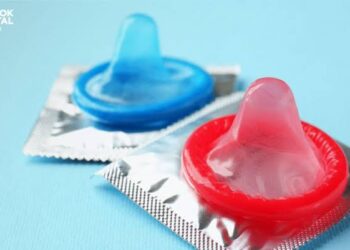 Yadda Ake Saka Condom Cikin Sauƙi (Mataki-mataki)