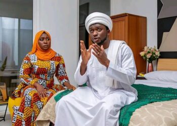 Yadda Zaka Sa Mace Ta Yi Matuƙar Sha’awar Ka Har Ta Kasa Mantawa Da Kai