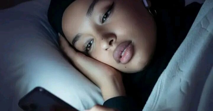 Yin Irin Wannan Wayar Soyayya Da Budurwa Yana Karya Azumi?