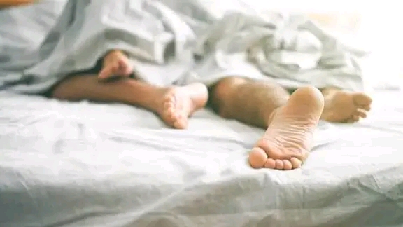 Dalilin Da Ke Sa Maza Yin Nishi A Lokacin Jima’i