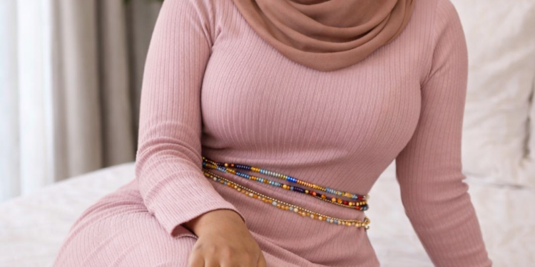 “Dalilin da Yasa Wasu ‘Yan Mata Ke Saka Jigida, Abun Hanci, Kunne da Sarkar Kafa — Abin da Ma’aurata Ya Kamata Su Fahimta”