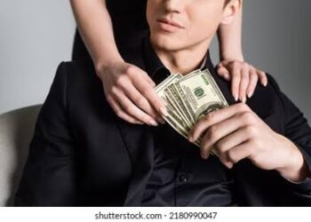 Yadda Zaka Gane Mace Mai Son Amfani Da Kai Kawai