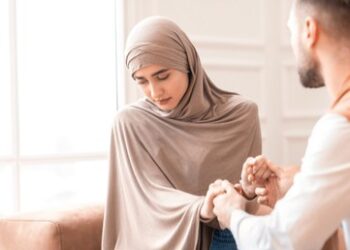 Alamomin Kana Tilasta Soyayya (Signs You Are Forcing a Relationship)