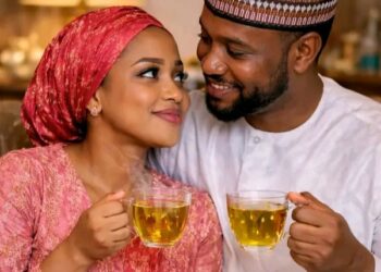 Alamomin Mace Da Ta San Namiji Kafin Aure