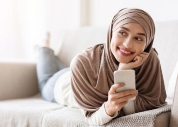 Idan Ka Tura Mata Wannan Message, Da Dole Sai Ta Yi Maka Reply